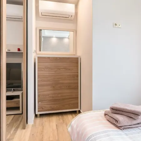 Daire M&m Modern & Multifunctional One Bedroom By Flat Mаnager Sofya